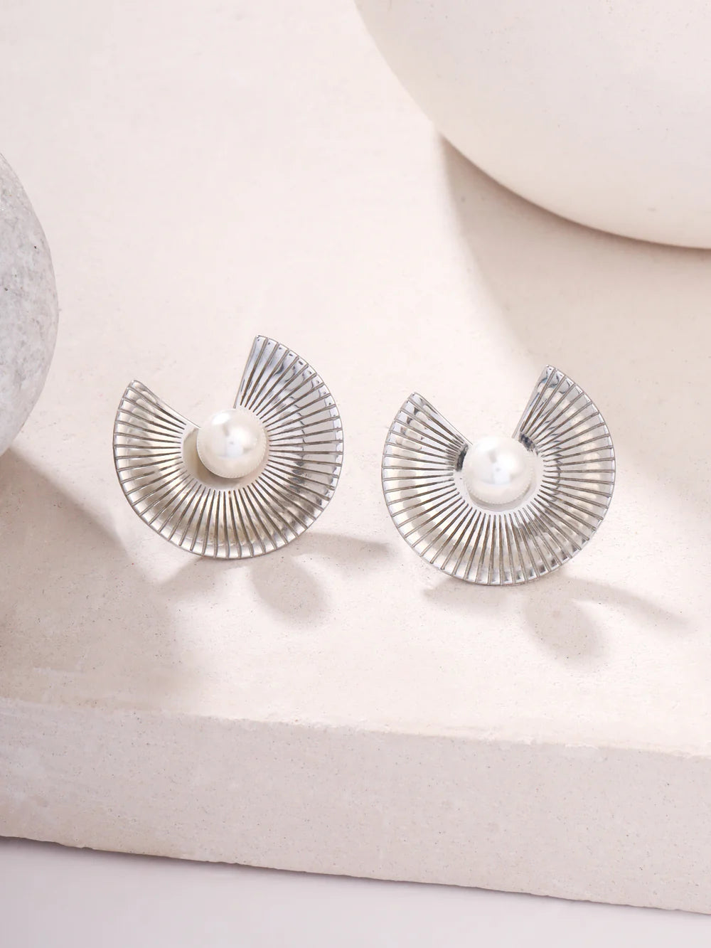 Rose Gold Abstract Pearl Syra 925 Sterling Silver Stud Earrings For Women