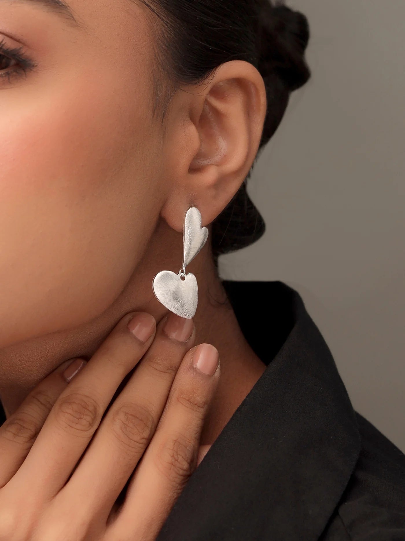 RHODIUM ABSTRACT SCRATCH-FINISH SYRA 925 STERLING SILVER EARRINGS FOR WOMEN