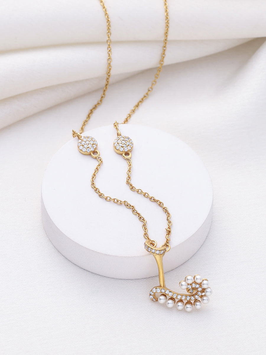 Pearl Gold-plated Sophisticated 'L' Alphabet 925 Sterling Silver Pendant For Women