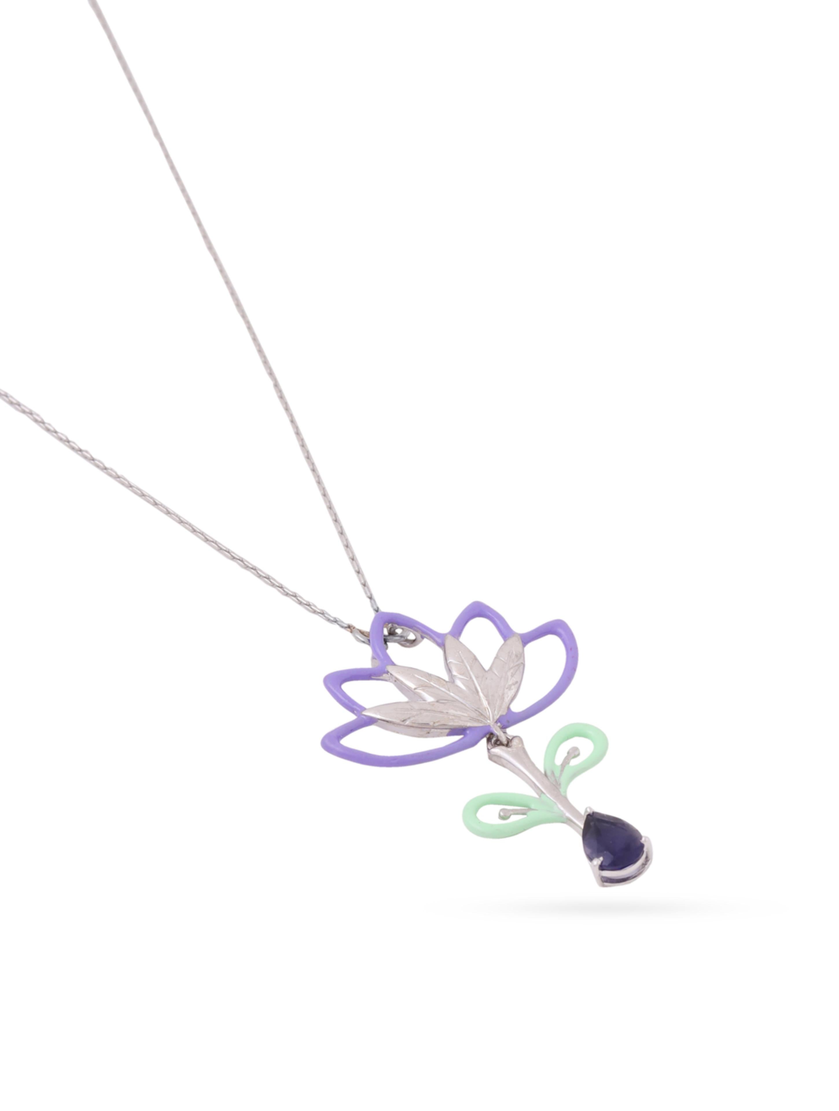 925 Silver Floral Blooming Corolla Collection Iolite 925 Sterling Silver Pendant For Women