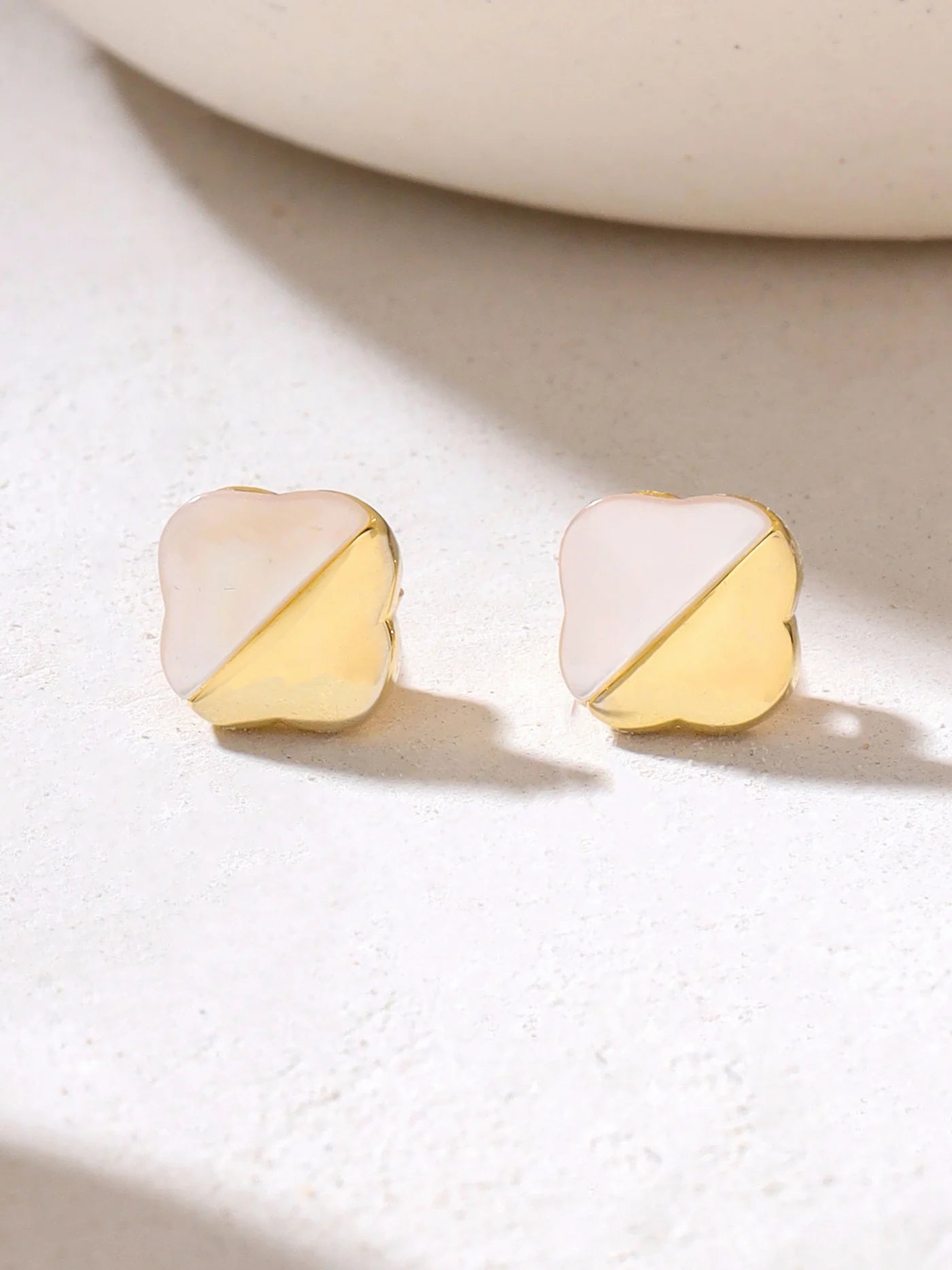 SYRA LUCKY CLOVER 24K GOLD MOTHER OF PEARL STUD EARRINGS FOR WOMEN