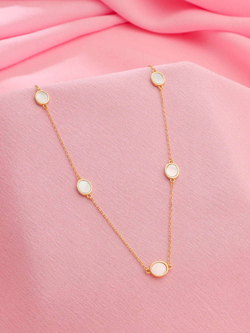 Oval Mother of Pearl Necklace