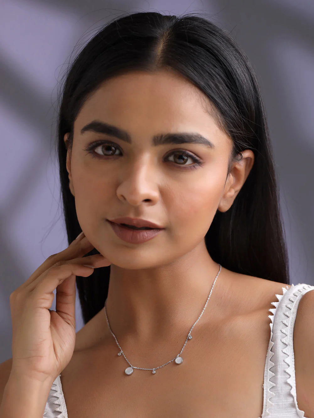 Stone Circle Mother of Pearl Necklace