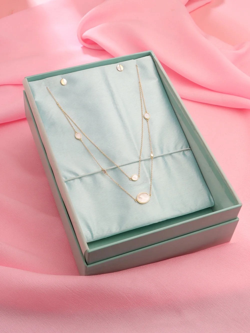 Oval Mother of Pearl Necklace Set