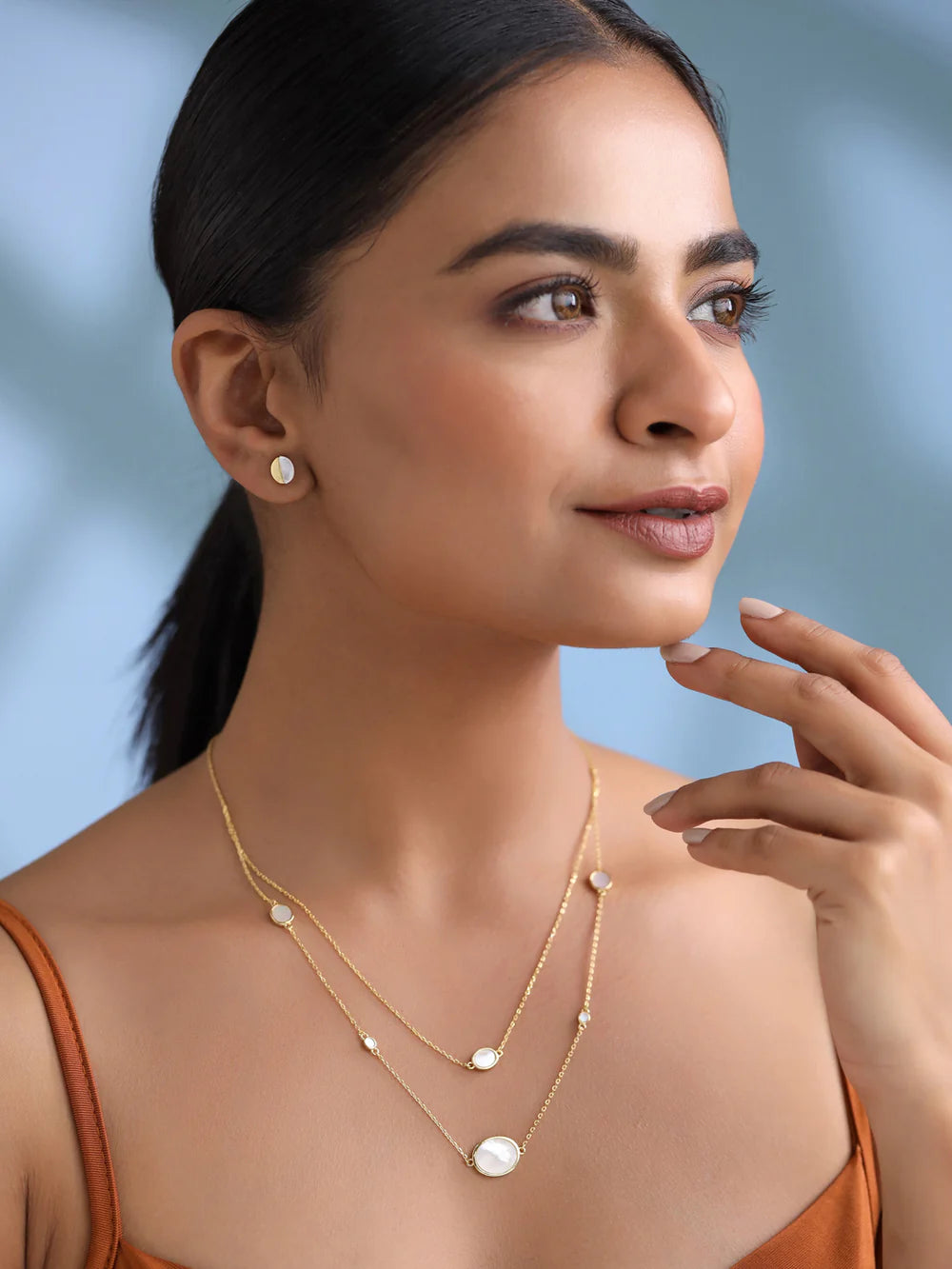 Oval Mother of Pearl Necklace Set