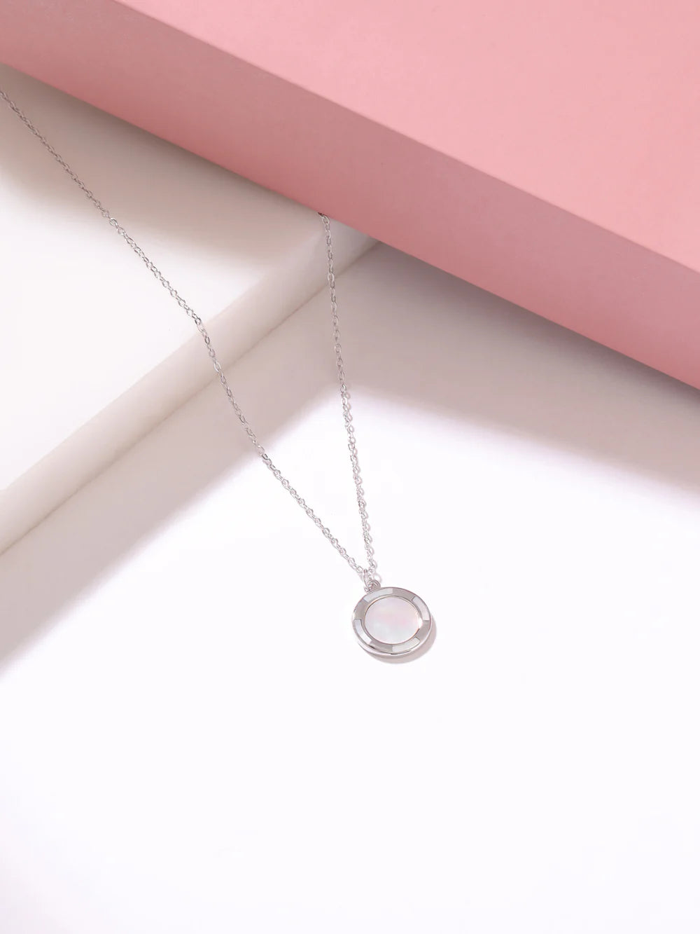 Round Halo Mother of Pearl Pendant